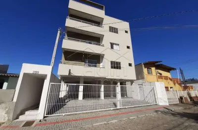 Apartamento para alugar, r$ 1.500,00 centro navegantes/sc.