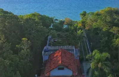 Casa para alugar r$ 7.000,00 e venda r$ 3.500.000,00 bairro armação de itapocoroi.