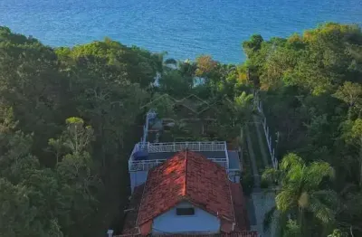 Casa para alugar r$ 6.000,00 e venda r$ 3.500.000,00 bairro armação de itapocoroi.