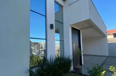 Excelente casa alto padrão, averbada na praia de navegantes sc