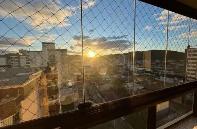 Apartamento mobiliado, 02 dormitórios, 90m do mar, gravatá, navegantes r$ 749.000,00
