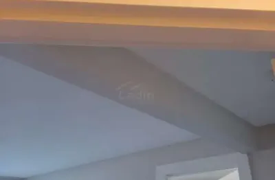 Apartamento para alugar, r$ 2.400,00 bairro meia praia navegantes/sc.