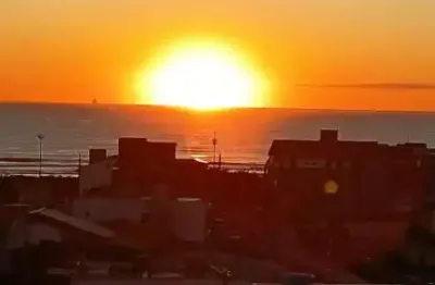 Apartamento 02 dormitórios, 100% mobiliado, excelente vista mar, centro, navegantes/sc, r$719.000,00!