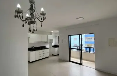 Apartamento à venda, 02 dormitórios com suíte, semi mobiliado, bairro gravatá em navegantes, r$465.000,00.