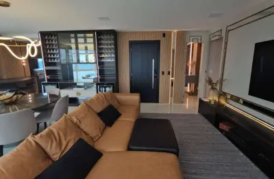 Apartamento com 3 quartos à venda na Rua 1141, 70, Centro, Balneário Camboriú