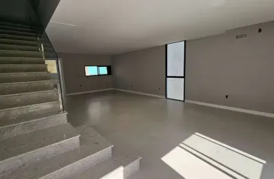 Casa com 4 quartos à venda na Rua Macuco, Ariribá, Balneário Camboriú