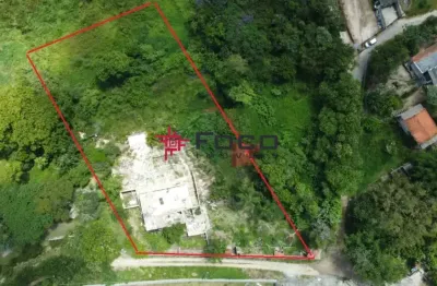 Área de 16.0000m² no torrão de ouro - para construção de empreendimento ou comércio