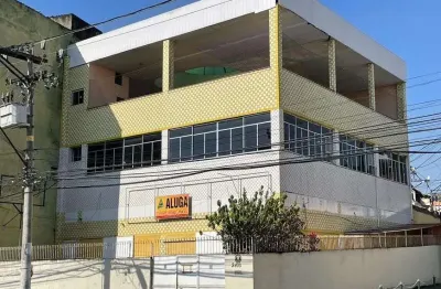 Galpão/depósito/armazém para aluguel com 250 metros quadrados com 8 quartos