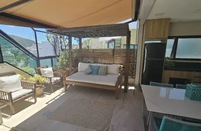 Cobertura duplex dos em charitas – vista mar, lazer privativo e conforto total!