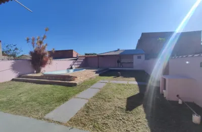 Oportunidade única em itaipuaçu! casa com 03 quartos, piscina, churrasqueira, 03 vagas garagem