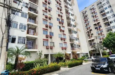 Apartamento com 2 quartos para alugar na Avenida Presidente Kennedy, 333, Centro, São Gonçalo