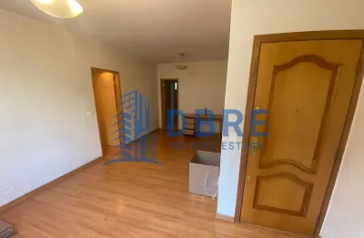 Preço reduzido  - amplo apto - 3 quartos (1suite)  2 wc + dep.empregada. ótima localização