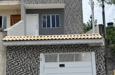 Linda casa à venda no jardim monte kemel – 148m² 3 suítes  4 vagas