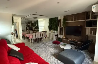 Casa com 3 quartos à venda na Rua Luís Araújo Faria, 45, Jardim Monte Kemel, São Paulo