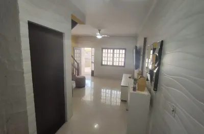 Sobrado com 2 dormitórios sendo 1 suite excelente acabamento