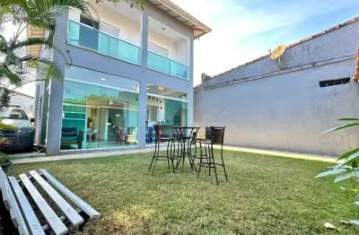Casa com 4 quartos para alugar na Rua Doutor Enio Barbato, 347, Centro, Bertioga