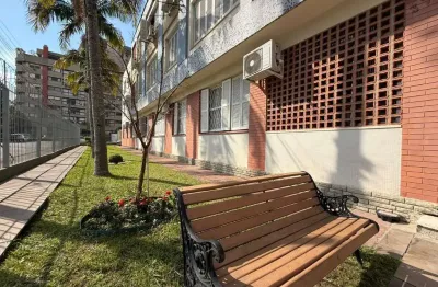 Apartamento com 4 quartos à venda na rua adriano ribeiro, 37, menino deus, porto alegre por r$ 348.000