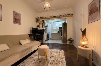 Apartamento com 2 quartos à venda na rua vinte e quatro de maio, 71, centro histórico, porto alegre por r$ 189.000
