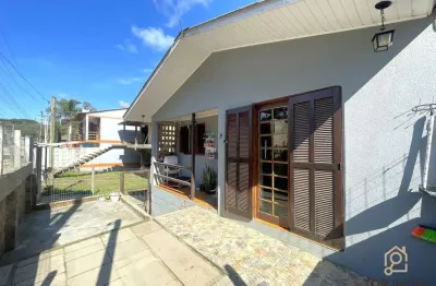 Casa com 3 quartos à venda na Ana Rech, Caxias do Sul 