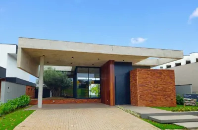 Casa térrea à venda no jardins de monet – maringá/pr residência oliveira monet | a harmonia perfeita entre natureza e arquitetura