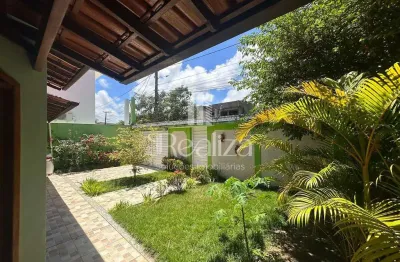 Casa com 4 quartos sendo duas suítes 
à venda,  zona sul , ilhéus, ba