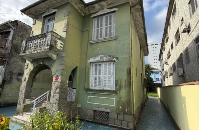 Sobrado Vila Matias, Santos com 4 quartos, 2 banheiros  de 11m x 50m