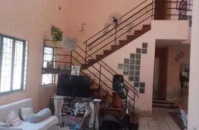 Casa  a venda em boa viagem com  460 metros  com 4 quartos próximo ao shopping e do aeroporto