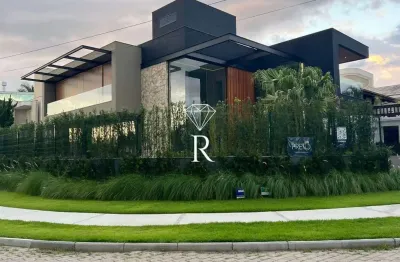 Casa em condomínio fechado com 5 quartos à venda em jurerê internacional, florianópolis  por r$ 11.900.000