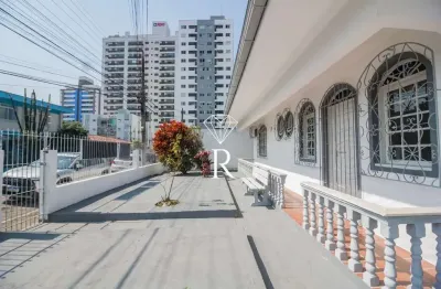 Casa com 3 quartos para alugar no roçado, são josé  por r$ 7.000