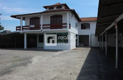 Casa com 3 quartos para alugar no carianos, florianópolis  por r$ 10.200