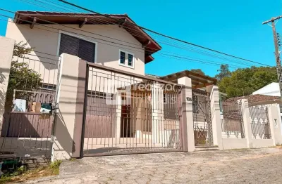 Casa com 7 quartos à venda no itacorubi, florianópolis  por r$ 1.540.000