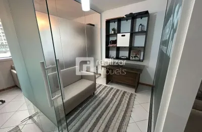 Sala comercial para alugar na Trindade, Florianópolis  por R$ 1.800