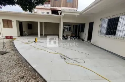 Casa com 3 quartos para alugar na serraria, são josé  por r$ 4.000