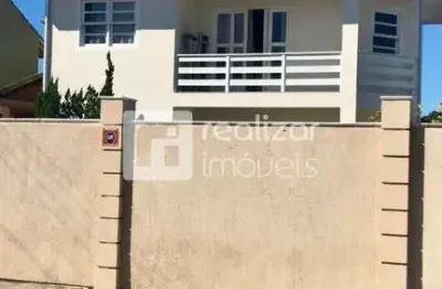 Casa com 3 quartos para alugar no centro, palhoça  por r$ 8.500
