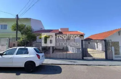 Casa com 4 quartos para alugar no coloninha, florianópolis  por r$ 5.990