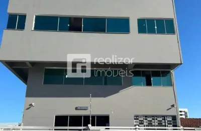 Sala comercial para alugar no coloninha, florianópolis  por r$ 4.500