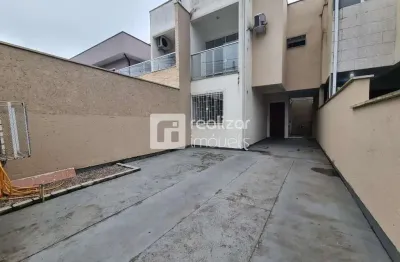 Casa com 2 quartos para alugar no potecas, são josé  por r$ 2.200