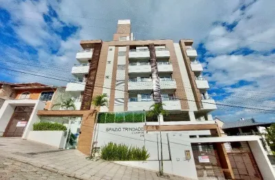Apartamento com 1 quarto para alugar na trindade, florianópolis  por r$ 3.000