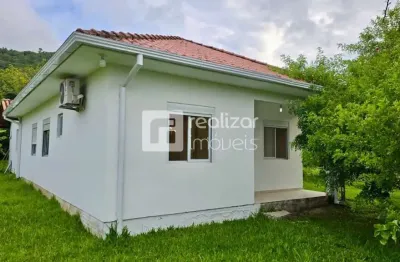Casa com 3 quartos para alugar no Córrego Grande, Florianópolis  por R$ 6.700
