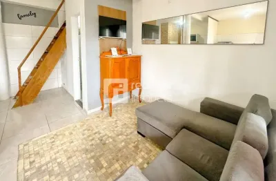 Casa em condomínio fechado com 2 quartos para alugar no Ingleses do Rio Vermelho, Florianópolis  por R$ 2.850