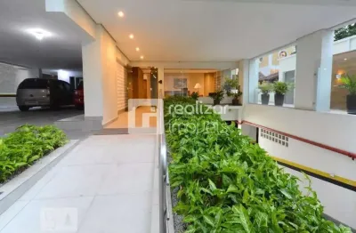 Apartamento com 3 quartos para alugar no Centro, Florianópolis  por R$ 4.000