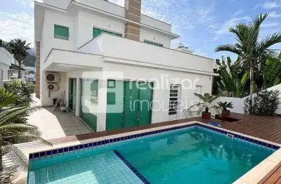 Casa com 4 quartos para alugar em Pedra Branca, Palhoça  por R$ 17.000