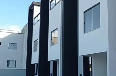 Casa em condomínio fechado com 3 quartos à venda na Avenida Regnelli, 316, São José, Linhares