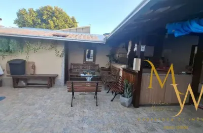 Casa ampla e confortável em condomínio, em aquarius cabo frio