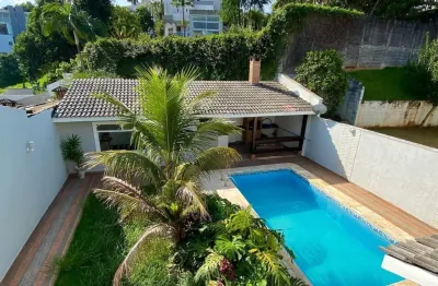 Casa em condomínio fechado com 3 quartos para alugar no Arujá 5, Arujá 