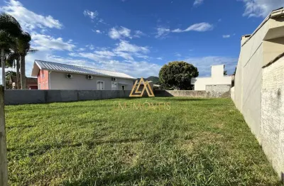 Lote com ampla metragem, ideal para a construção de casa, já com projeto desenvo