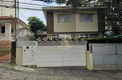 Casa com 3 quartos para alugar na Rua Tonelero, Vila Ipojuca, São Paulo