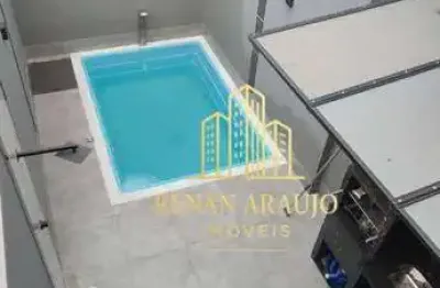 Casa com piscina a venda, estilo sobrado alto padrão