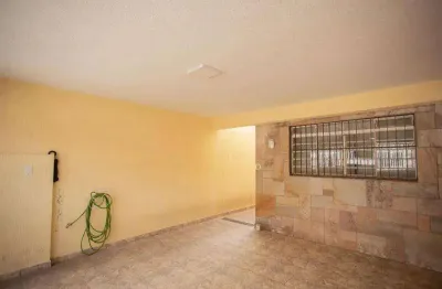 Casa com 3 quartos para alugar na Rua Armando Martino, Parque São Domingos, São Paulo