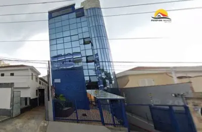 Prédio com 16 salas para alugar na Rua Capitão Militão, 190, Vila Santa Clara, São Paulo